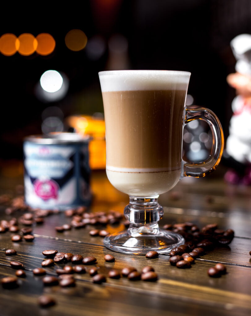 Bebida "Baileys" con Café